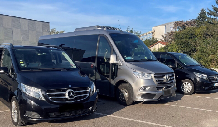 Van et minibus et chauffeurs pour vos événements à Bourg en Bresse